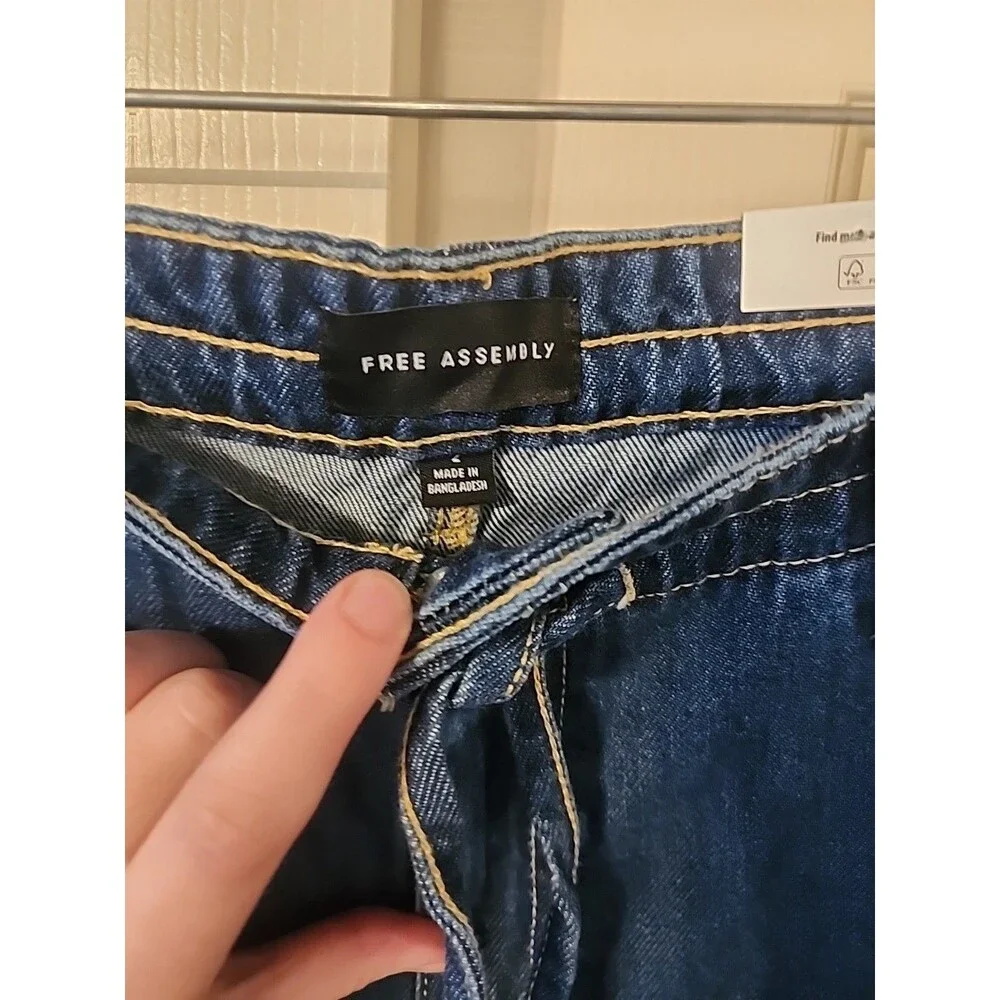 Free Assembly Mid Rise Tie Waist Relaxed Jeans Blue Size 2 Denim Paperbag - Picture 5 of 8